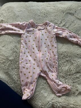 Newborn baby clothes